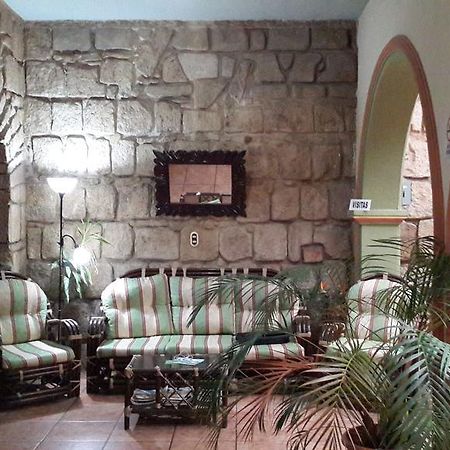 קצאלטננגו Hostal Casa Dona Mercedes מראה חיצוני תמונה