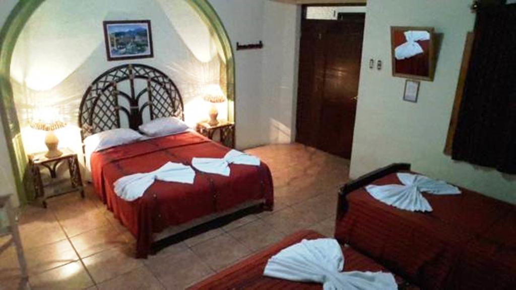 קצאלטננגו Hostal Casa Dona Mercedes חדר תמונה